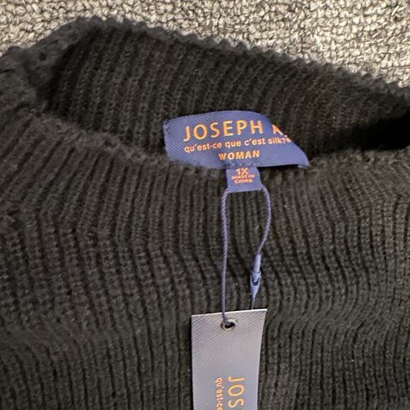 Joseph A. Women's Turtleneck Black Sweater with Fur Sleeves Size 1X - Picture 2 of 3